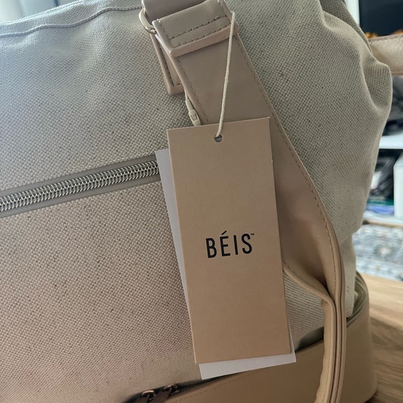 Beis mini weekender in Beige - Picture 3 of 3